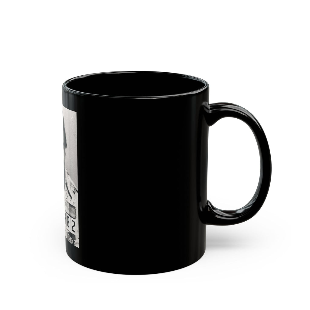 “The Kingpin of Medellín” – Pablo Escobar Tribute Mug – Glossy Black Ceramic